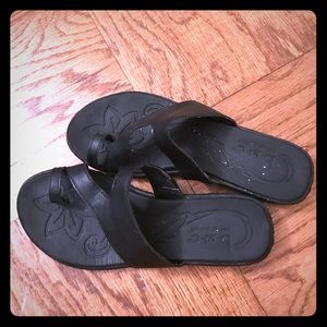 Born Shoes - Born Concept Leather Sandals Born Shoes - Born Concept Leather Sandals